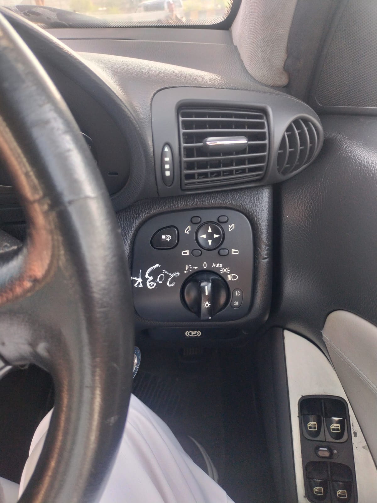 2004 Mercedes Benz C Class C180